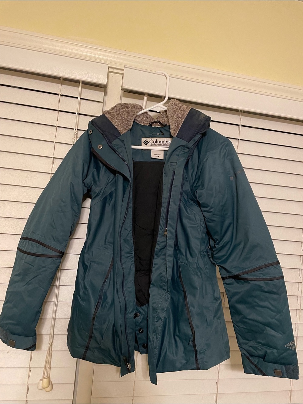 Columbia Teal Girls' Hooded Puffer Jacket with Sherpa Trim